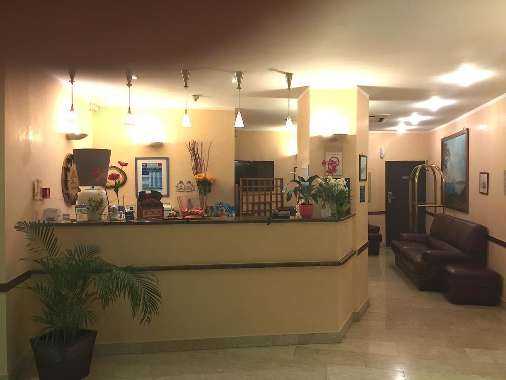 Hotel Vesuvio Lourdes Bagian luar foto