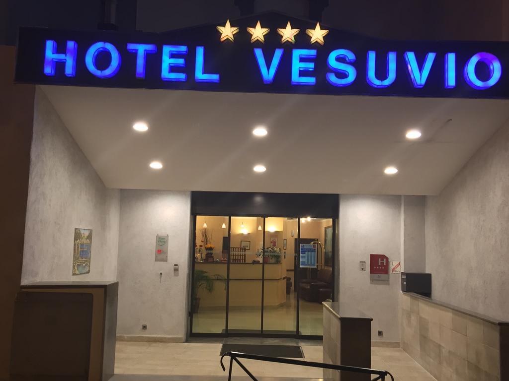 Hotel Vesuvio Lourdes Bagian luar foto